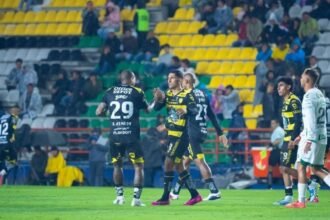 Pocho Guzmán firma triplete y Pachuca alcanza seis partidos invicto