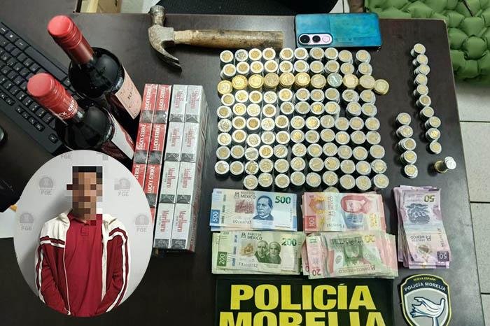 Policía de Morelia detiene a hombre por cristalazo y robo en OXXO