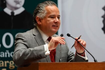 Renuncia Santiago Nieto al IMPI y se reconfiguran apoyos federales en Economía