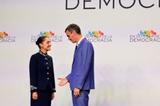 Sheinbaum en Madrid aborda conquista y constata acercamiento con Felipe VI