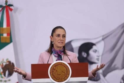 Sheinbaum informa falta de comunicación con gobernadora de Chihuahua tras muerte de estadounidenses.
