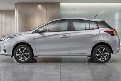 Vehículo japonés eficiente en consumo y autonomía de 807 km en México.