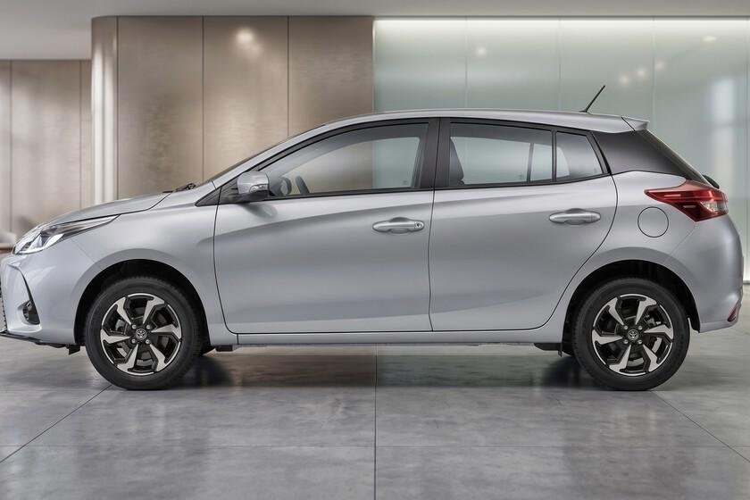 Vehículo japonés eficiente en consumo y autonomía de 807 km en México.