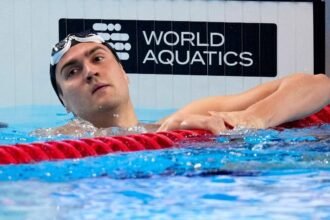 World Aquatics permite a rusos y bielorrusos competir con banderas e himnos
