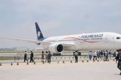 Aeroméxico reanuda vuelos directos a Venezuela en medio de cambios políticos.