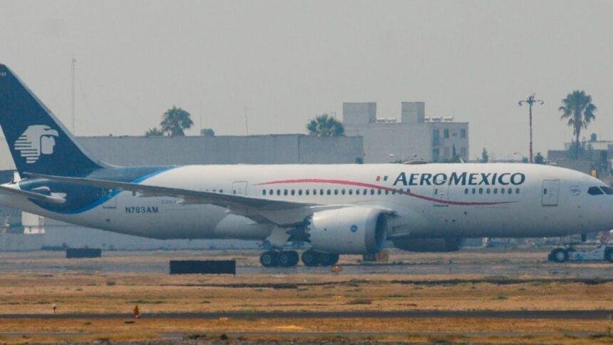 Aeroméxico regresa a la CDMX por daño en parabrisas durante vuelo a Asia