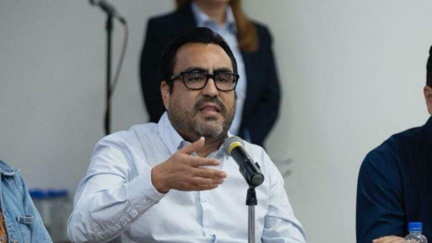 Alcalde de Culiacán con licencia confirma comparecencia ante la FGR por señalamientos.