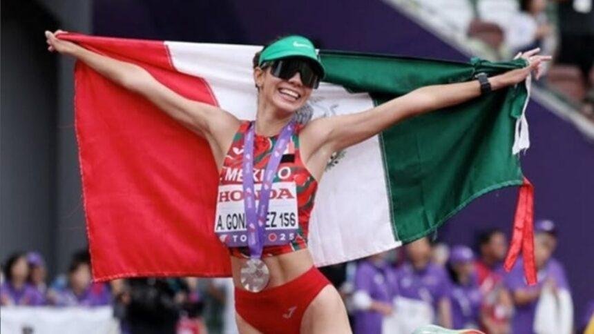 Alegna González establece récord nacional en Medio Maratón de Marcha en Portugal