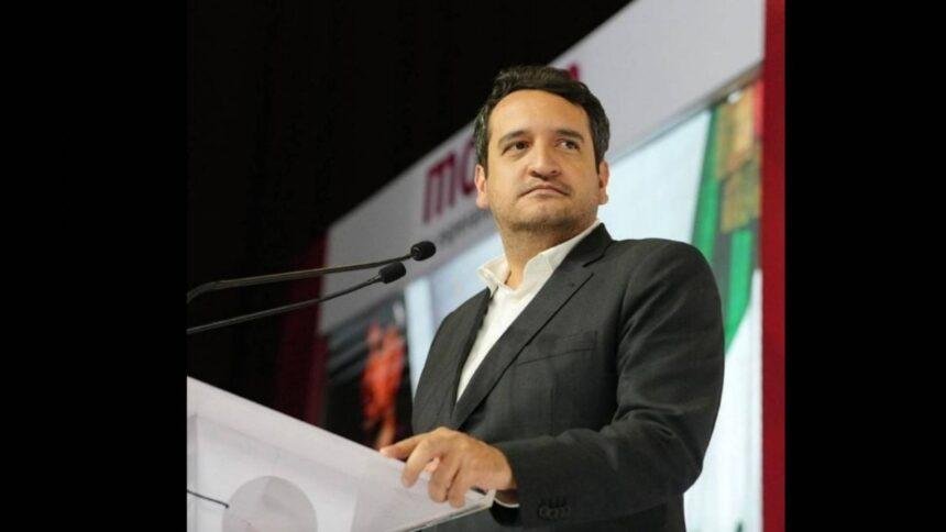 Andy López Beltrán renuncia a Morena y busca diputación federal