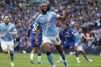 Antoine Semenyo brilla con golazo y se convierte en campeón de la FA Cup