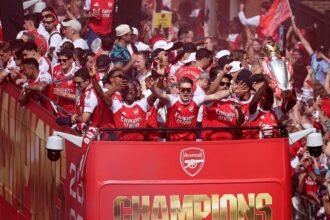 Arsenal celebra en Londres tras la derrota en la Final de la Champions