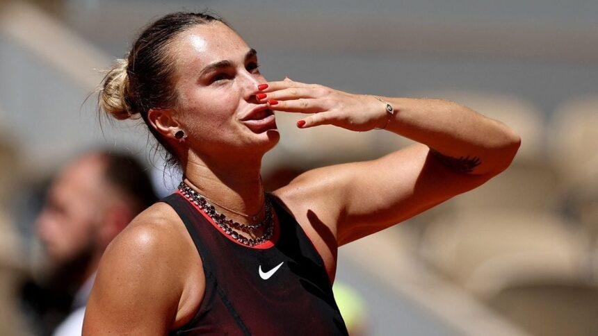 Aryna Sabalenka defiende su collar de diamantes en Roland Garros
