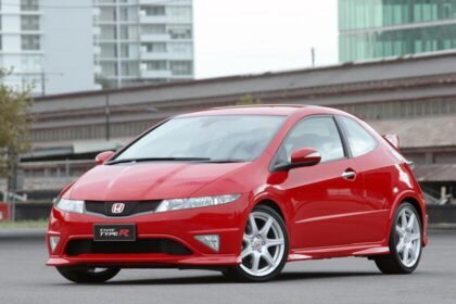Aseguradora enfrenta dilema por Honda Civic Type R usado robado.