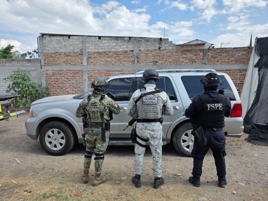 Aseguran vehículo blindado y equipo exclusivo para seguridad en Celaya