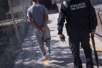 Aumentan a dos los fallecidos y siete heridos en riña en Cereso de Sonora.