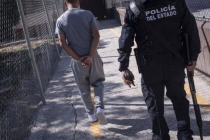 Aumentan a dos los fallecidos y siete heridos en riña en Cereso de Sonora.