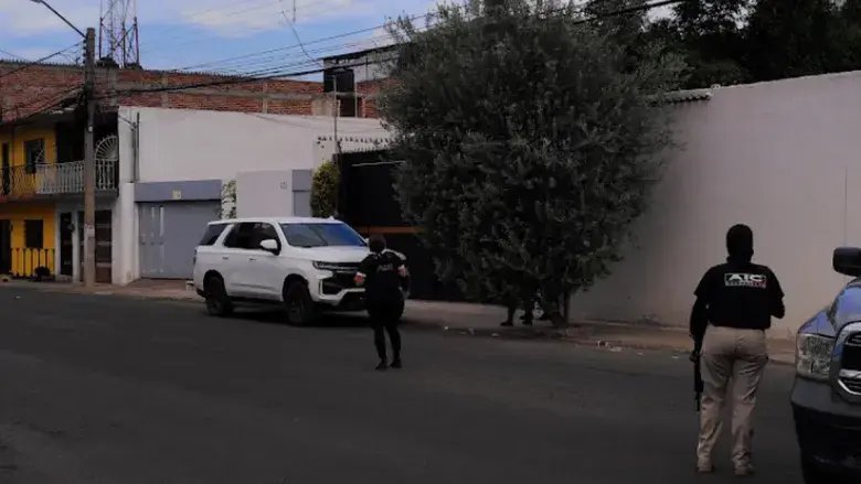 Cateo en vivienda en la calle Victorino de las Fuentes, Irapuato