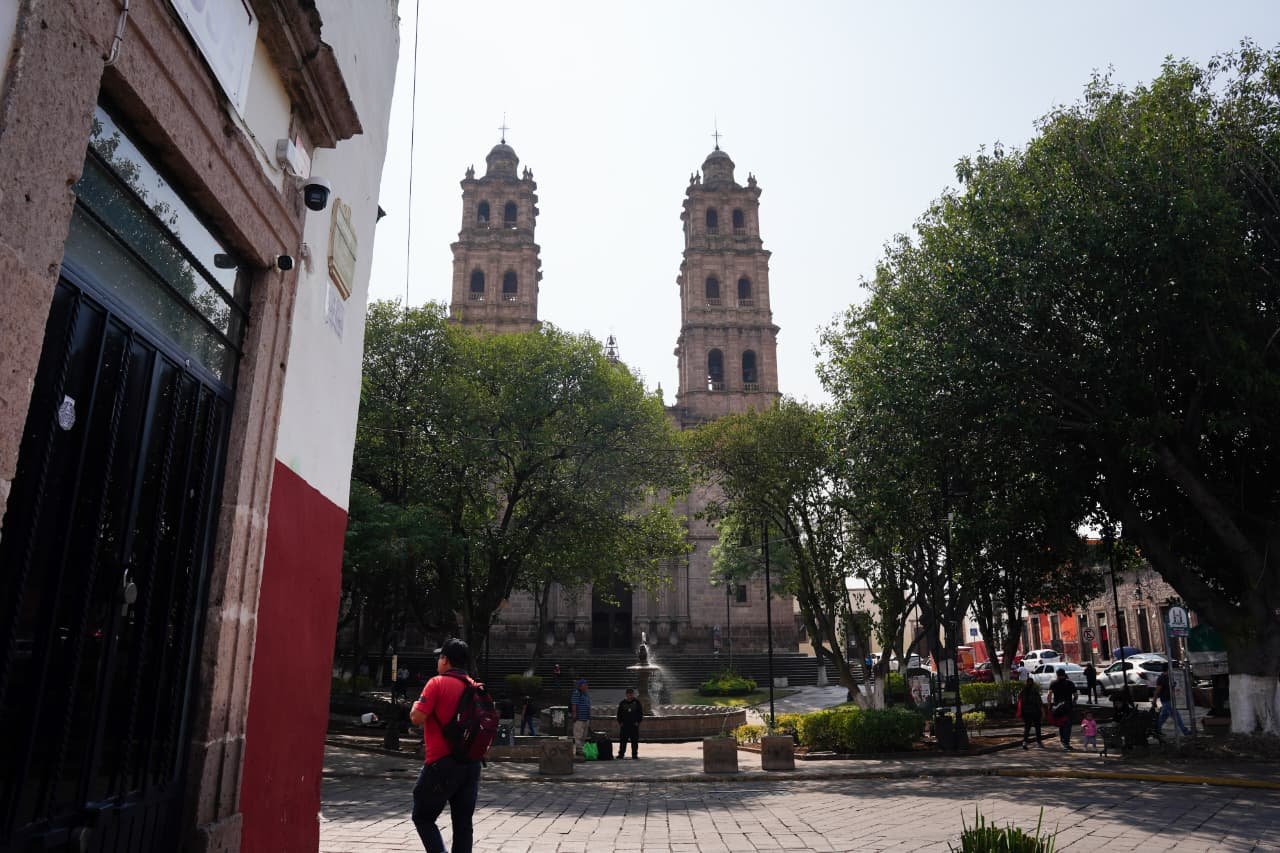 Clima extremo en Michoacán: lluvias y temperaturas de hasta 45°C este viernes.