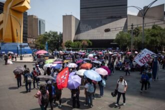 CNTE realiza bloqueo total en Reforma y Bucareli de la CDMX