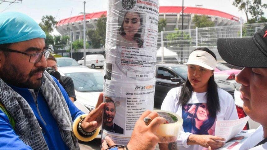 Colectivos demandan respeto ante retiro de fichas de desaparecidos en todo el país