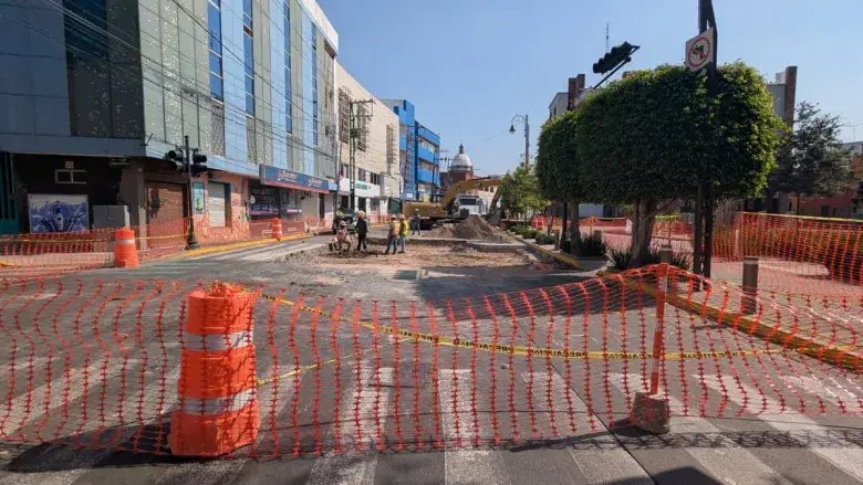 Comerciantes de Irapuato lamentan impacto en ventas por reparaciones de socavones