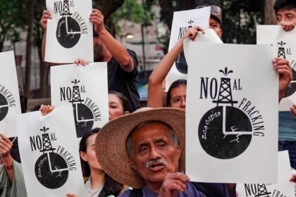 Comunidades indígenas piden a Sheinbaum prohibir fracking en el país.