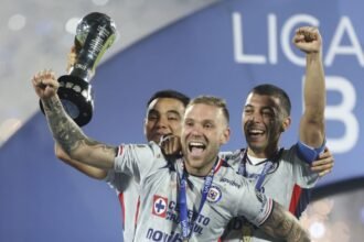 Cruz Azul se ríe de Pumas por sus 15 años sin título