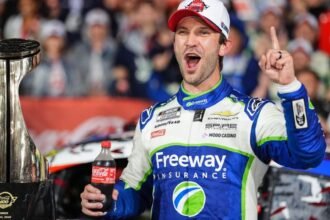 Daniel Suárez dedica su victoria en la Coca-Cola 600 a Kyle Busch