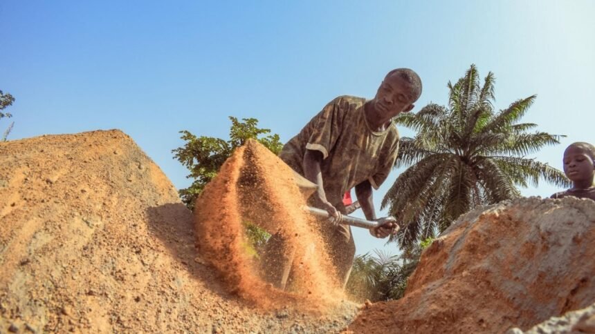 Décenas de muertos tras colapso de mina de oro en República Centroafricana
