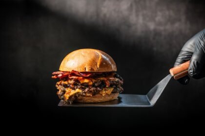 Descubre 4 Sorprendentes Secretos de las Hamburguesas que Ignorabas