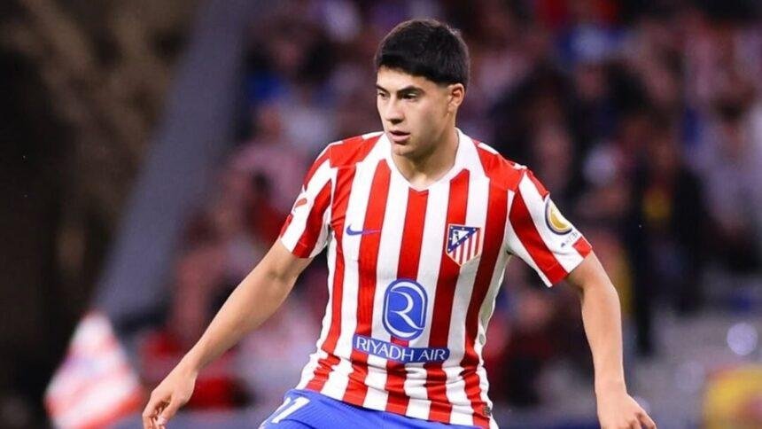 diego simeone destaca el talento y esfuerzo de obed vargas Diego Simeone destaca el talento y esfuerzo de Obed Vargas en el Atlético