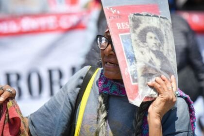 Docentes protestan a nivel nacional en el Día del Maestro por demandas pendientes