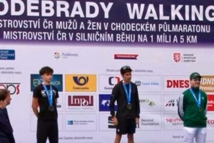 Emiliano Barba se corona campeón en 5 km de marcha en Podebrady