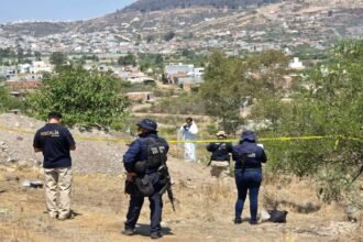 Encuentran cadáver enterrado en límites de Charo y Morelia