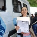 Entrega de actas de nacimiento en encuentro del DIF Estatal en Pueblo Nuevo.