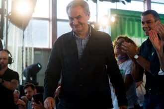 España ordena bloqueo de 570 mil dólares de cuentas de Rodríguez Zapatero