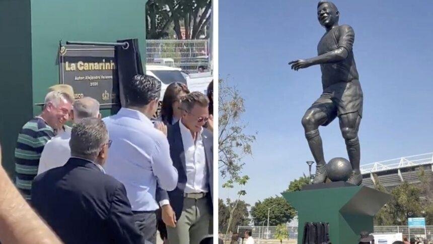 Estatua de Pelé inaugurada en el Estadio Jalisco de Guadalajara