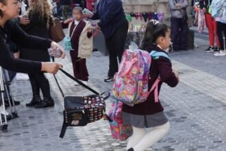 Expertos alertan sobre impacto de vacaciones de verano en rezago educativo en México.