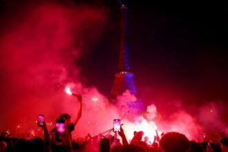 Festejos del PSG en París: 79 detenidos y un policía herido