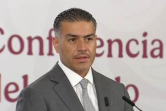 García Harfuch afirma que Rocha Moya no enfrenta investigación en México.