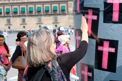 Gobierno federal omite Secretaría de las Mujeres ante crisis por feminicidios.
