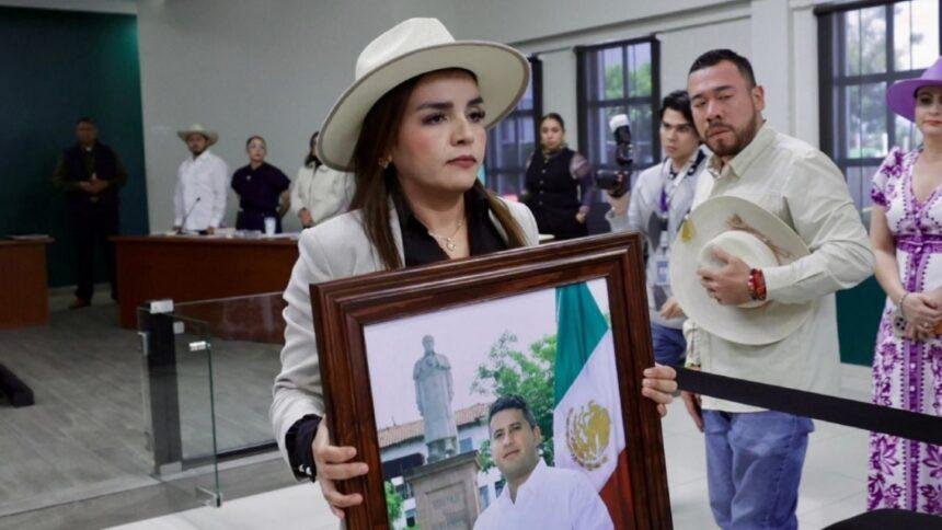 Grecia Quiroz denuncia desigualdad en seguridad para Rocha Moya y Manzo
