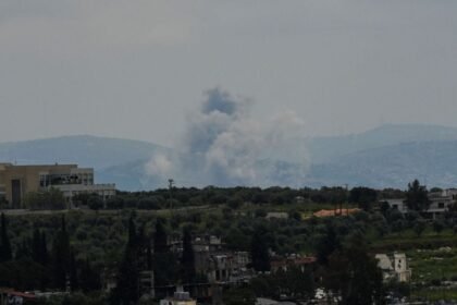 Hezbolá lanza dron contra Israel, dejando 12 soldados heridos