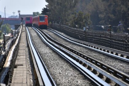Hundimiento de CDMX causa cierres recurrentes en el Metro