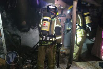 Incendio devasta patio de vivienda en colonia Las Margaritas, Michoacán