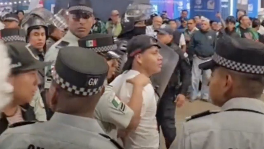 Incidentes en el Estadio Cuauhtémoc tras triunfo de la Selección Mexicana