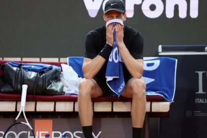 Jannik Sinner enfrenta problemas respiratorios en el partido según Flavia Pennetta