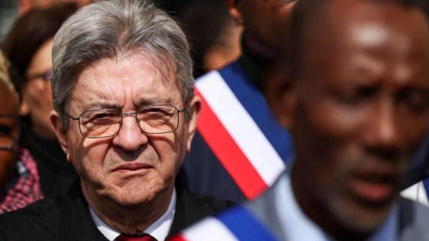 Jean-Luc Mélenchon anuncia candidatura presidencial en Francia para 2027