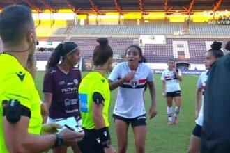 Jugadora denuncia insulto de camillero en partido Sub-20 y lo despiden