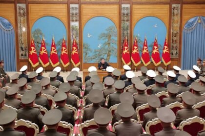 kim jong un anuncia modernizacion militar y refuerzo fronterizo tras cumbre Kim Jong-un anuncia modernización militar y refuerzo fronterizo tras cumbre EU-China
